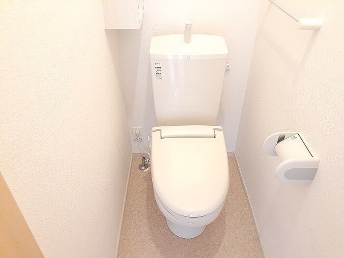 物件内観写真4　(トイレ)