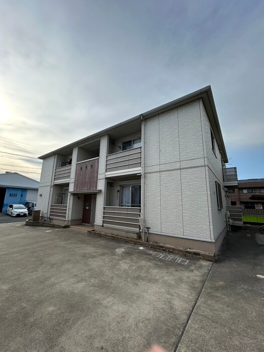 物件外観写真3　(外観写真)