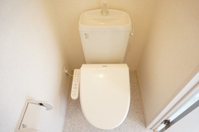 物件内観写真10　(トイレ)