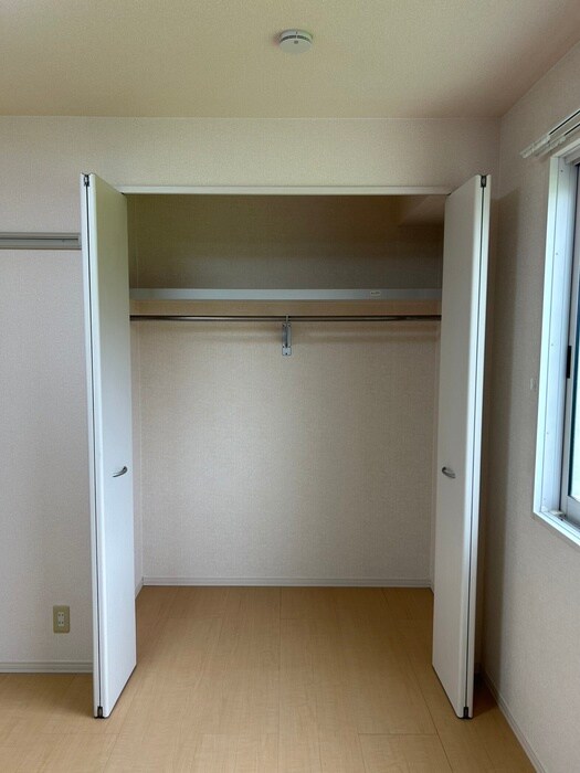 物件内観写真15　(収納)