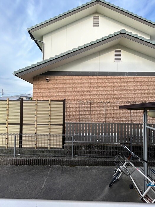 物件内観写真20　(室内からの展望)