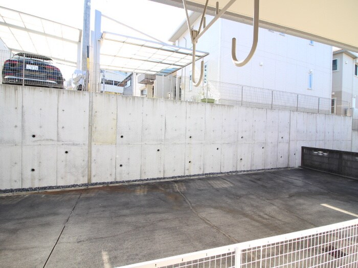 物件内観写真17　(室内からの展望)