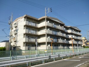 ファミール白針外観写真