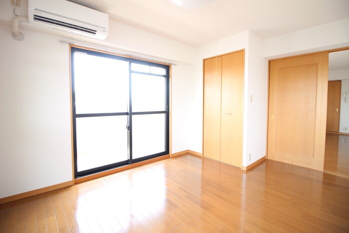 物件内観写真10　(居室)