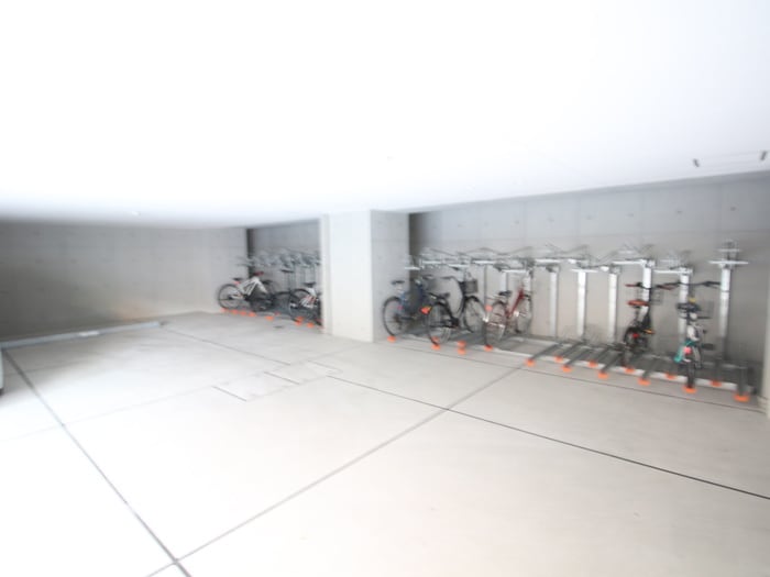 物件外観写真4　(駐輪場)