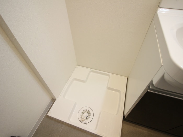 物件内観写真14　(洗濯機置場)