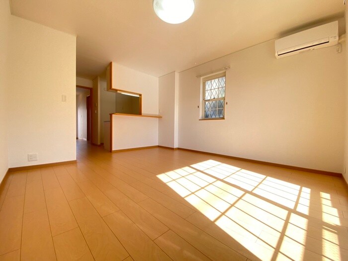 物件内観写真9　(居室)