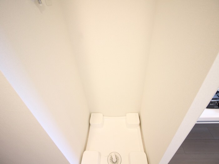 物件内観写真14　(洗濯機置場)