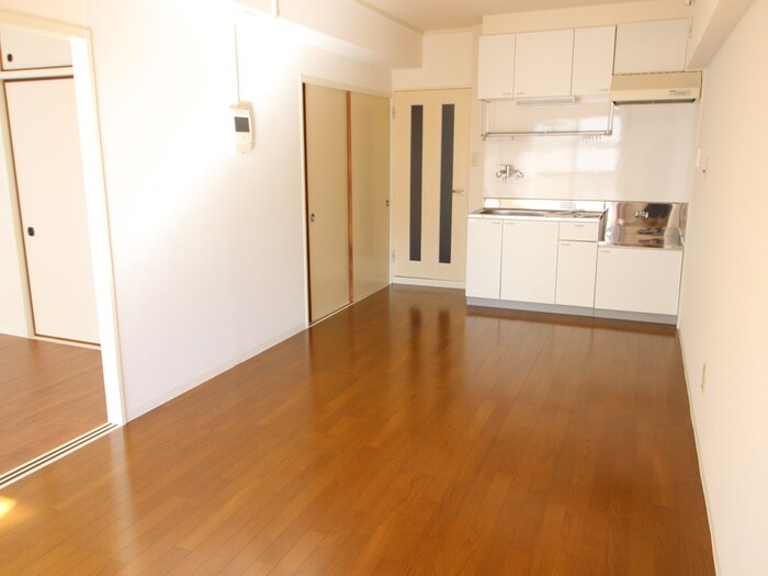 物件内観写真8　(居室)