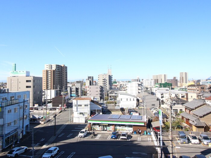 物件内観写真18　(室内からの展望)