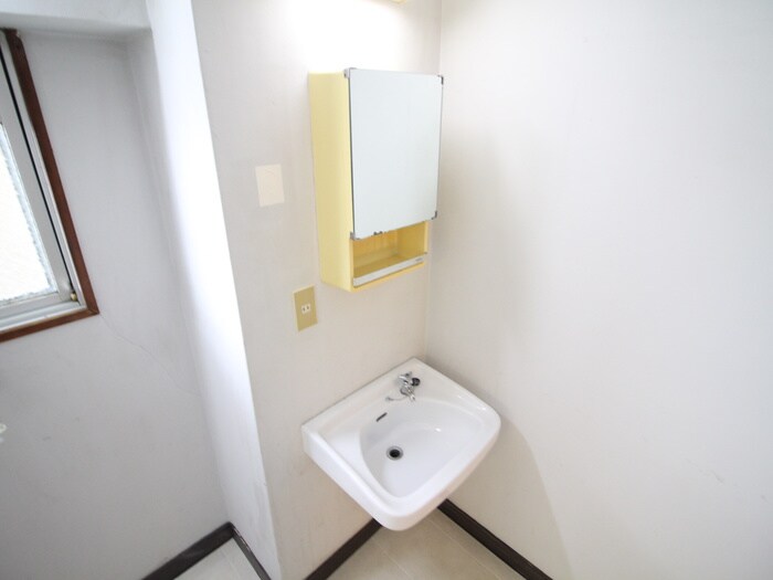 物件内観写真11　(洗面)