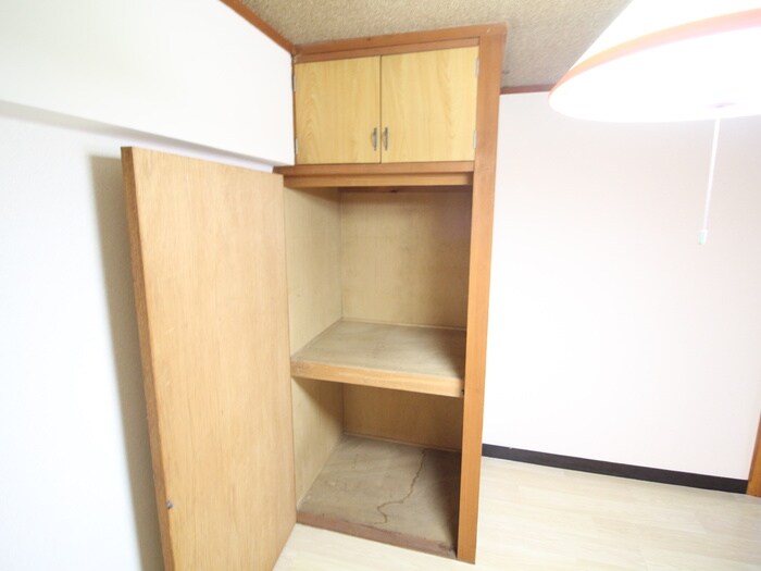物件内観写真16　(収納)