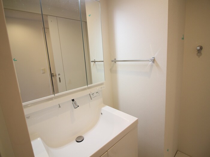 物件内観写真11　(収納)