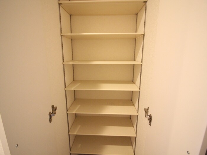 物件内観写真15　(靴箱)