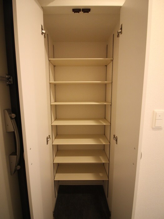 物件内観写真19　(靴箱)