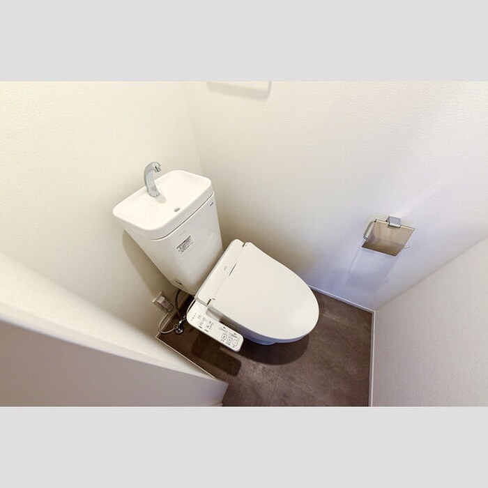 物件内観写真6　(トイレ)