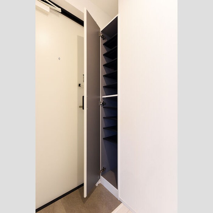 物件内観写真8　(靴箱)