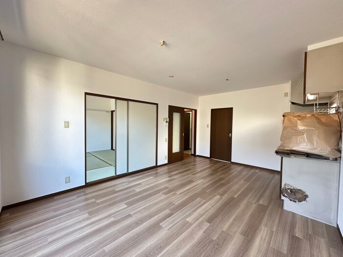 物件内観写真8　(居室)