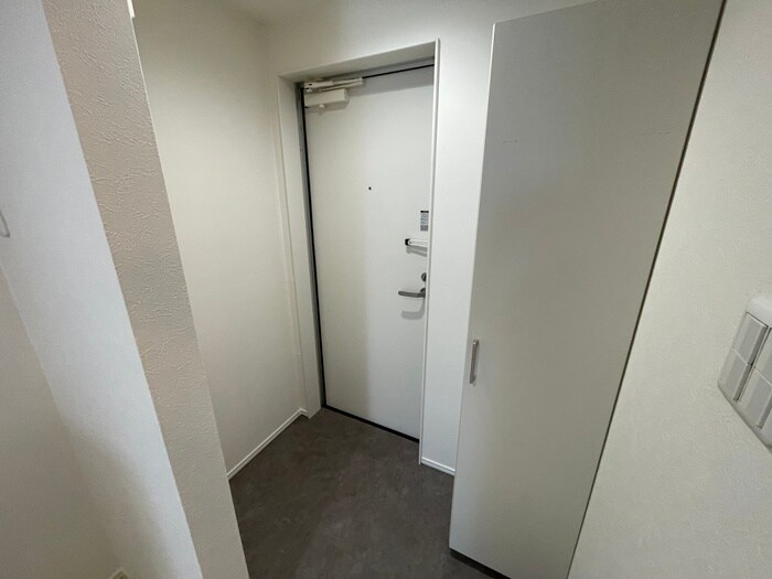 物件内観写真15　(玄関)
