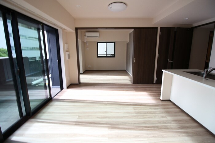 物件内観写真4　(居室)