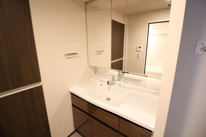 物件内観写真9　(洗面)