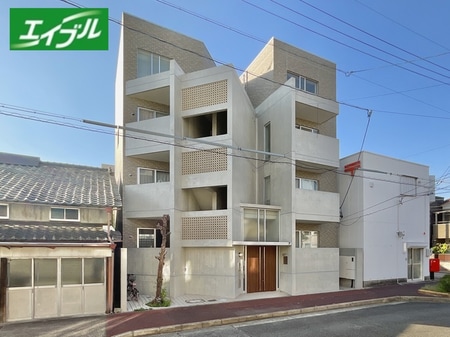 アルカサール外観写真