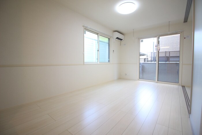 物件内観写真10　(居室)