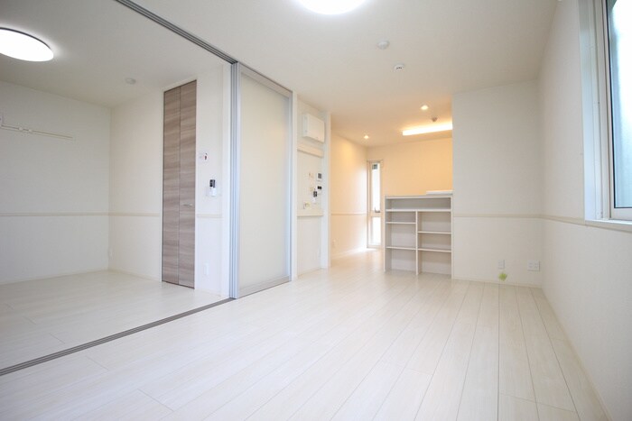 物件内観写真11　(居室)