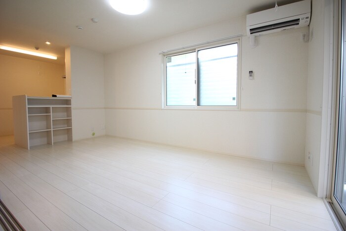 物件内観写真12　(居室)