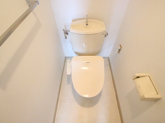 物件内観写真13　(トイレ)