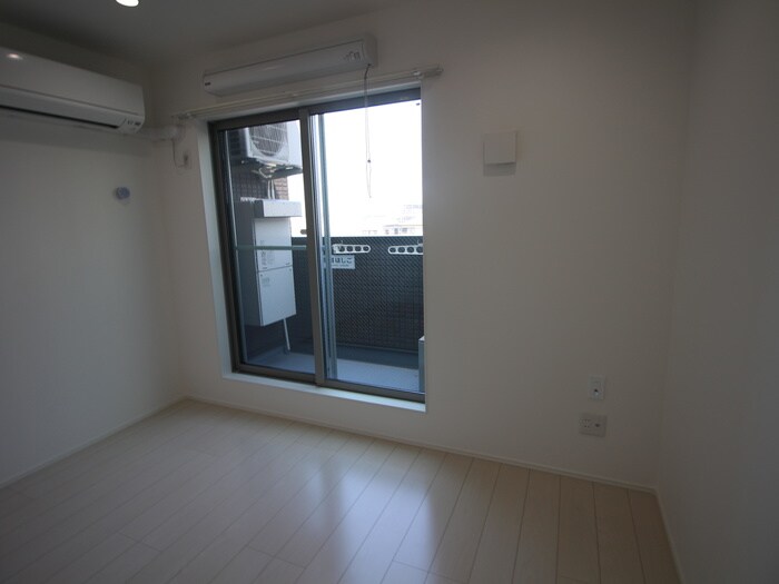 物件内観写真18　(居室)