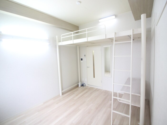 物件内観写真8　(居室)