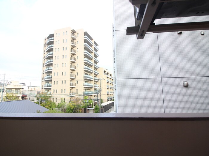 物件内観写真14　(室内からの展望)