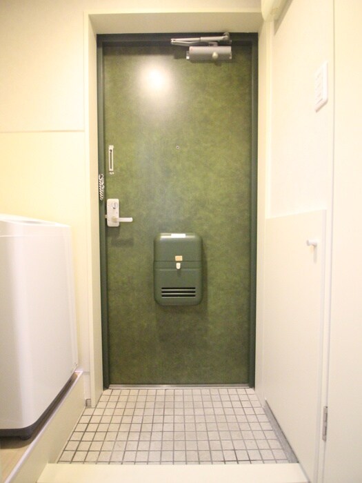 物件内観写真15　(玄関)