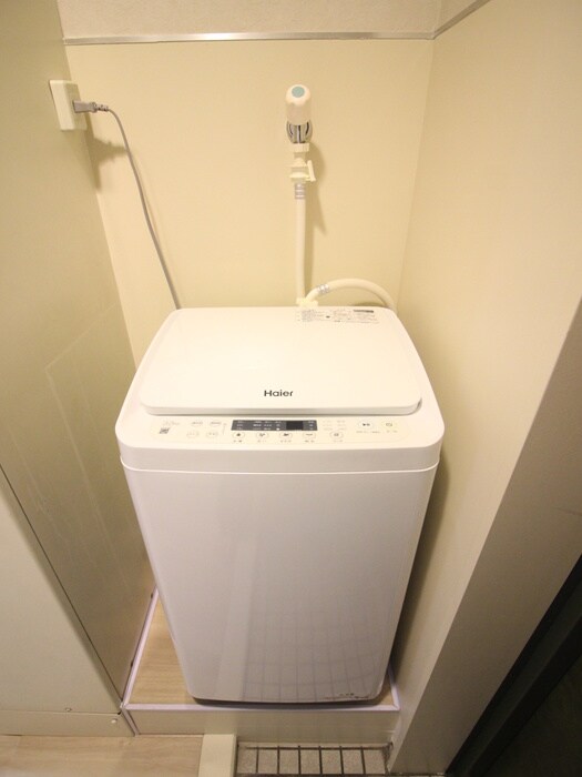 物件内観写真17　(洗濯機置場)