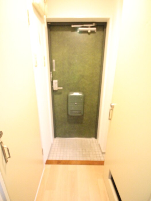 物件内観写真19　(玄関)
