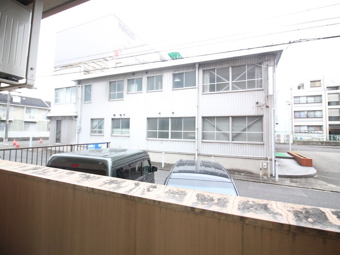 物件内観写真22　(室内からの展望)