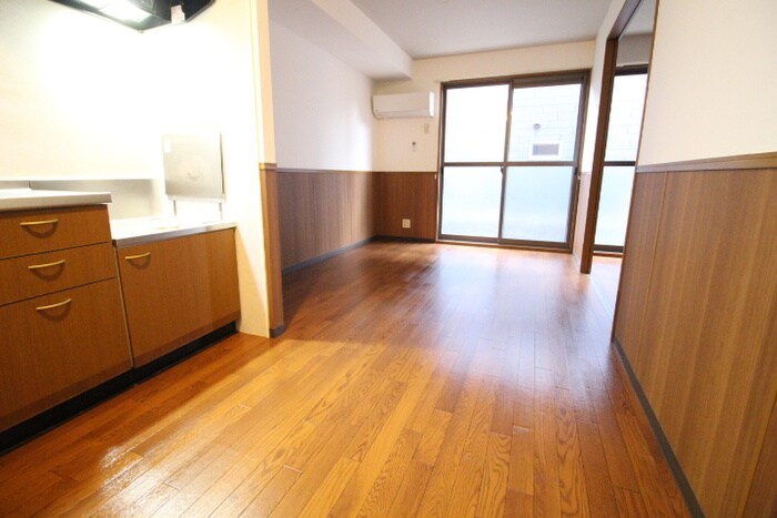 物件内観写真21　(廊下)