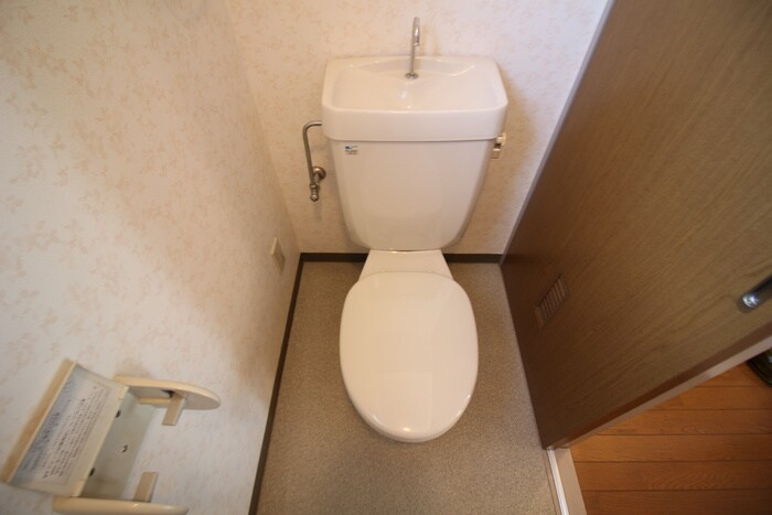 物件内観写真11　(トイレ)