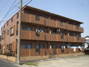 シェ・モア師勝外観写真