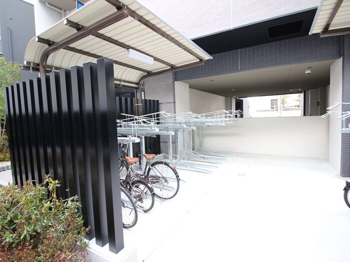 物件外観写真5　(駐輪場)