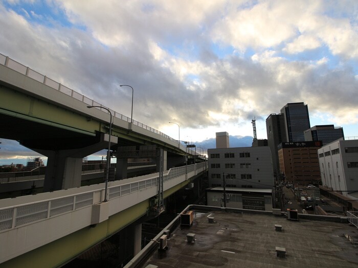 物件内観写真17　(室内からの展望)