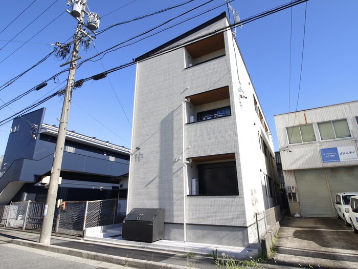 物件外観写真1　(外観写真)