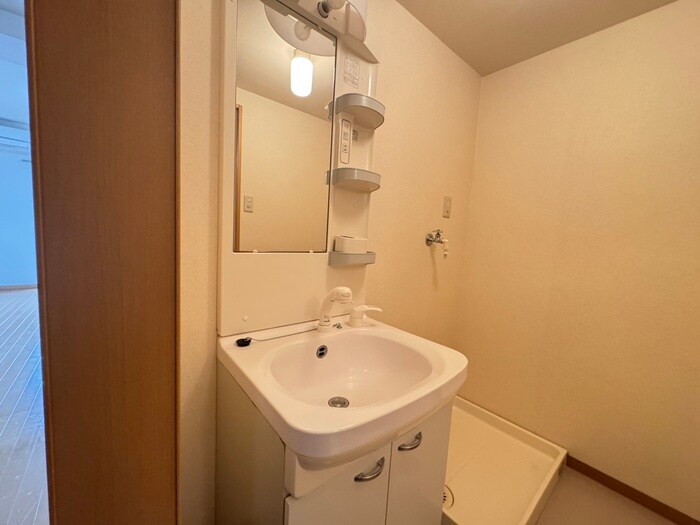 物件内観写真12　(洗面)