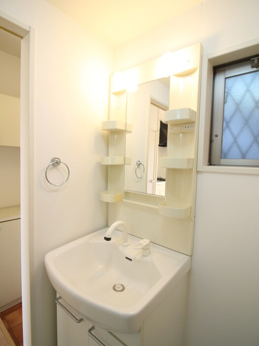 物件内観写真10　(洗面)