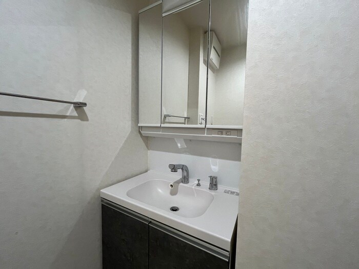 物件内観写真16　(洗面)