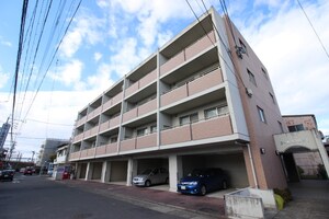 シャルマン・ロジェ外観写真