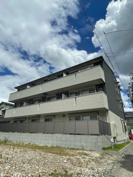 物件外観写真3　(外観写真)