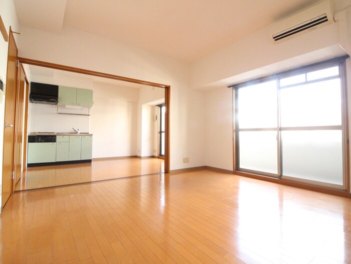 物件内観写真8　(居室)