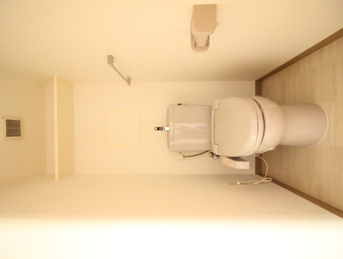 物件内観写真15　(トイレ)